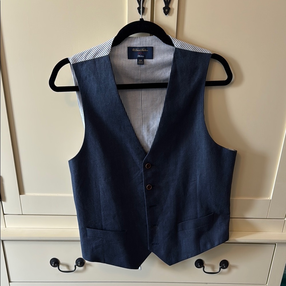 Men's 40R Brooks Brothers 1818 Vest